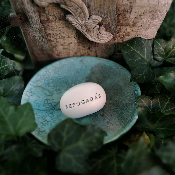 BÉKE - Motivational inscriptions, messages
