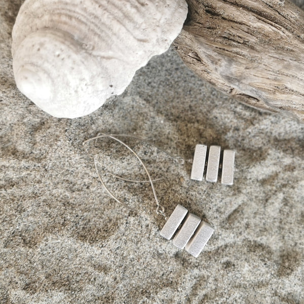 PAINTED SILVER JEWELERY - Cube Shape