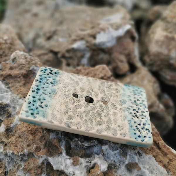 Portasapone in ceramica unico con sapone fatto a mano