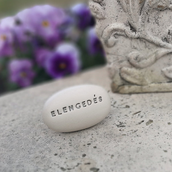 ELENGEDÉS - Spiritual messages and motivational captions