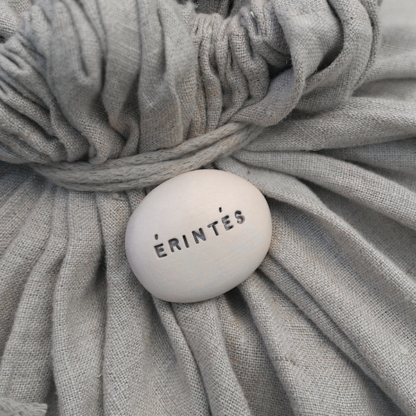 ÉRINTÉS - Parole magiche su ciottoli di ceramica