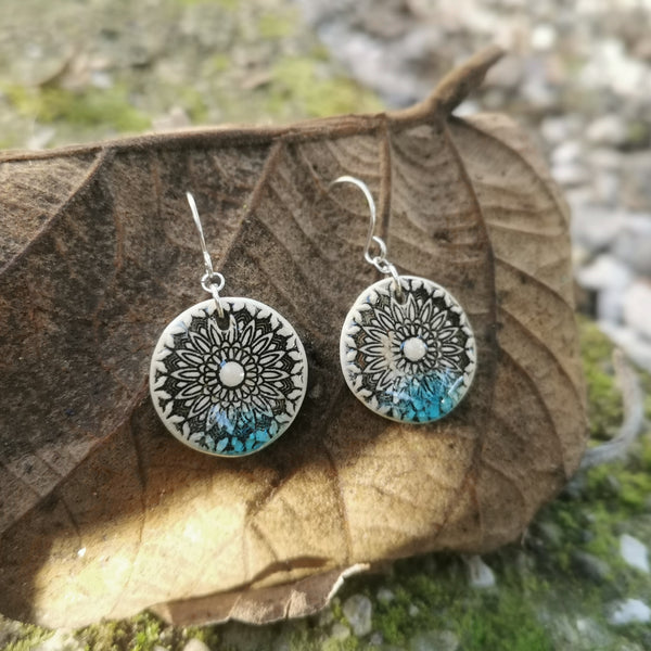 Orecchini mandala color turchese chiaro, gioielli fatti a mano 