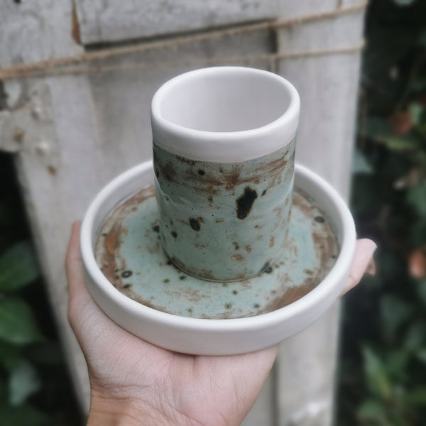 Set da bagno in ceramica effetto pietra.