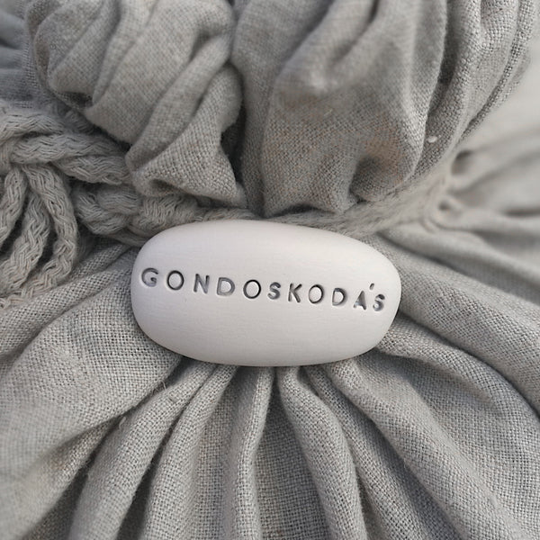 GONDOSKODÁS - Ciottolo in ceramica motivazionale 