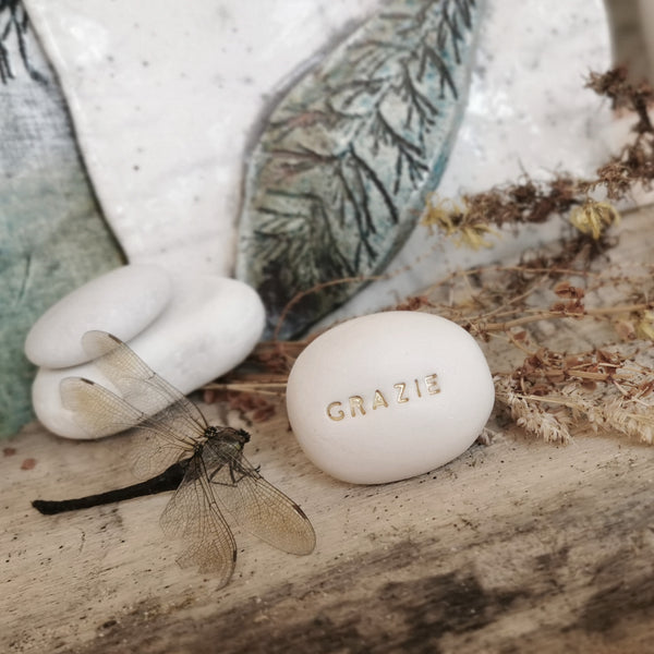 GRAZIE - Regalo di ringraziamento, parole magiche, sassolino in ceramica