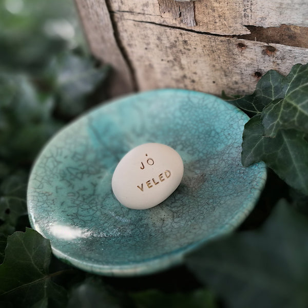 JÓ VELED - Say it with Magic Pebble