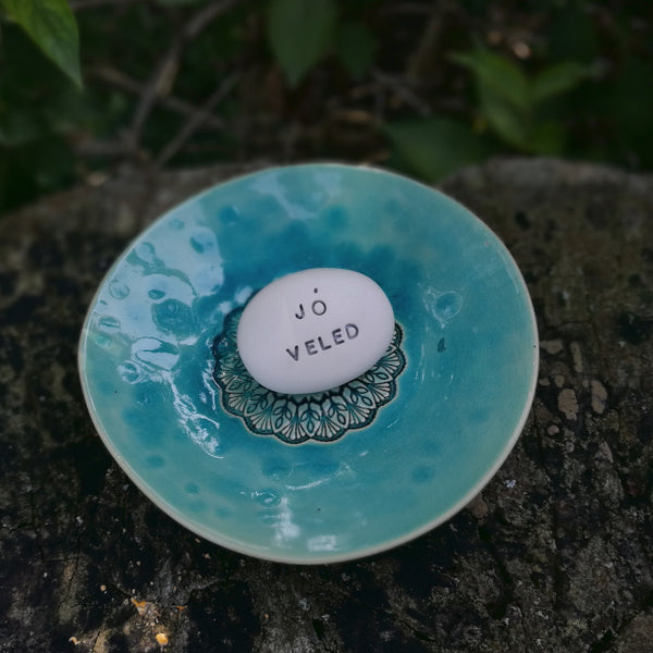 JÓ VELED - Say it with Magic Pebble