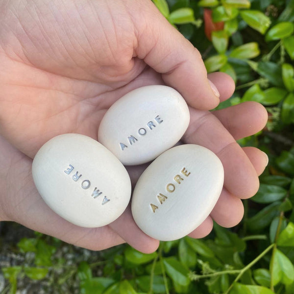 AMORE - Messaggio d'amore sul ciottolo di ceramica