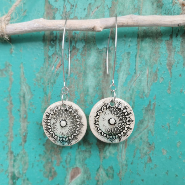 Motivo mandala in ceramica, orecchini rustici 