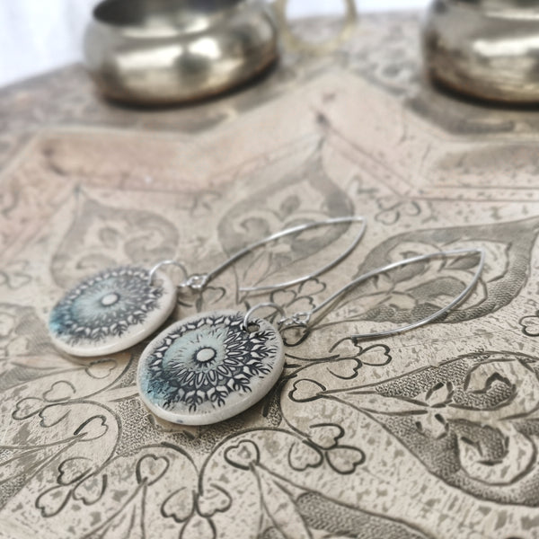 Motivo mandala in ceramica, orecchini rustici 