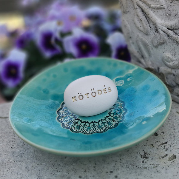 KÖTŐDÉS - A gift for a wedding, for motivation, or for friends
