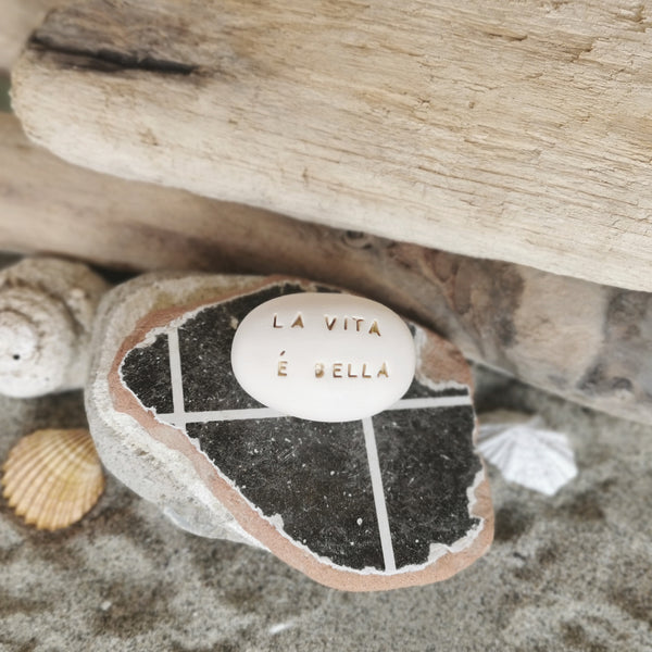 LA VITA É BELLA - Magic words on stone