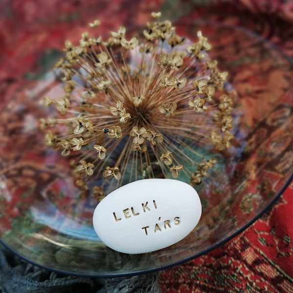 LELKI TÁRS - Relationship, honesty