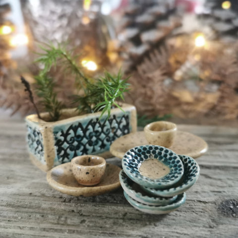 Honey brown ceramics for dollhouse
