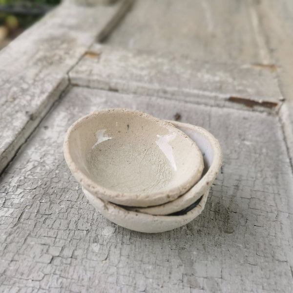 Set di ciotole rustiche in ceramica mini, colori diversi