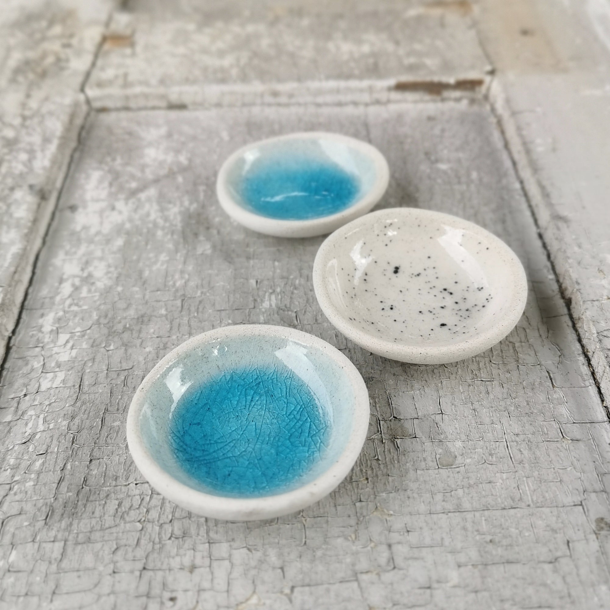 Set di mini ciotole in ceramica, colori diversi