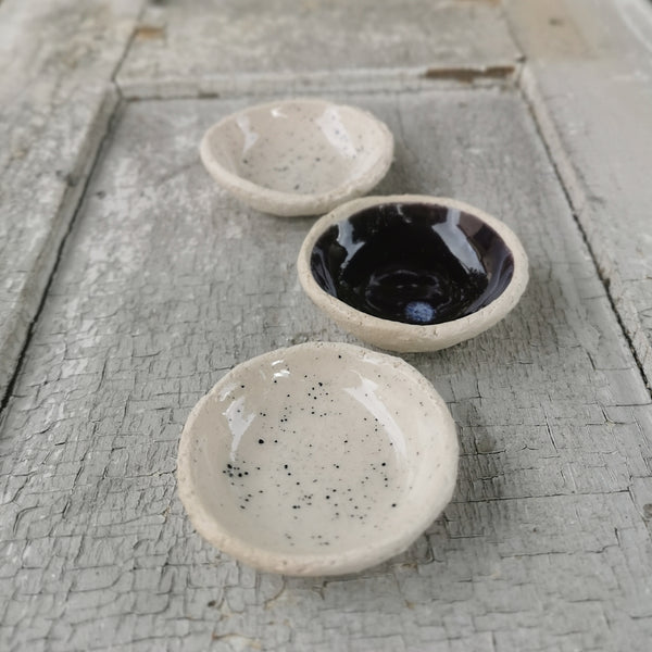 Set di ciotole rustiche in ceramica mini, colori diversi