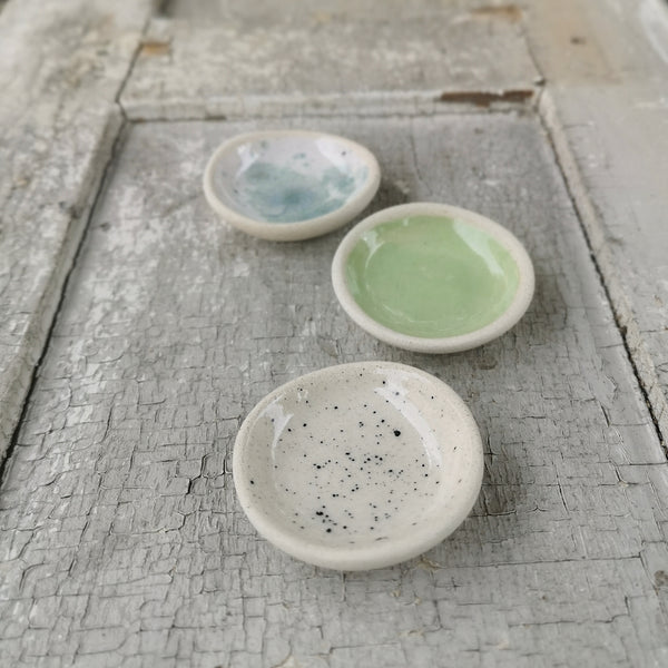 Set di mini ciotole in ceramica, colori diversi