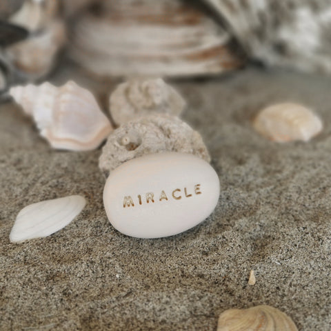 MIRACLE - Magic ceramic message pebble