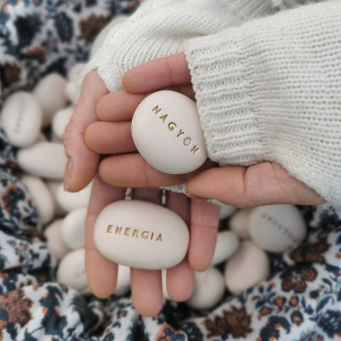 NAGYON - How? Tell me with a message pebble