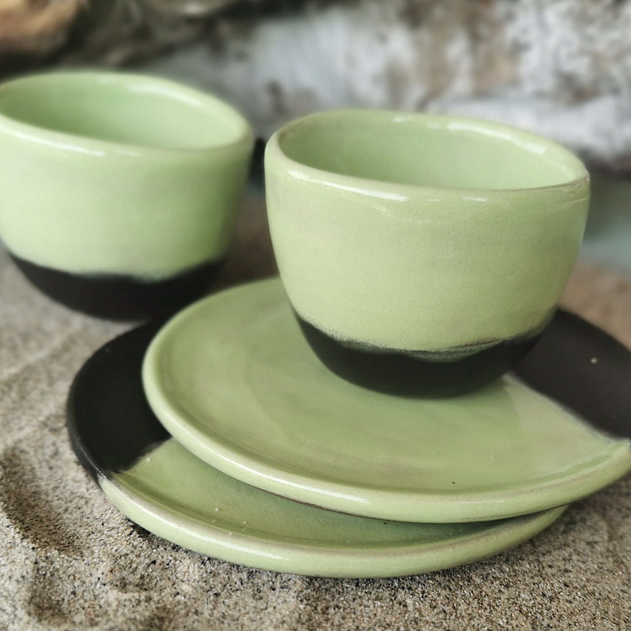 Set di tazze da caffè al pistacchio - REGALO CON PIATTO PICCOLO 