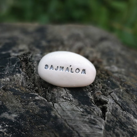SAJNÁLOM - An apology gift
