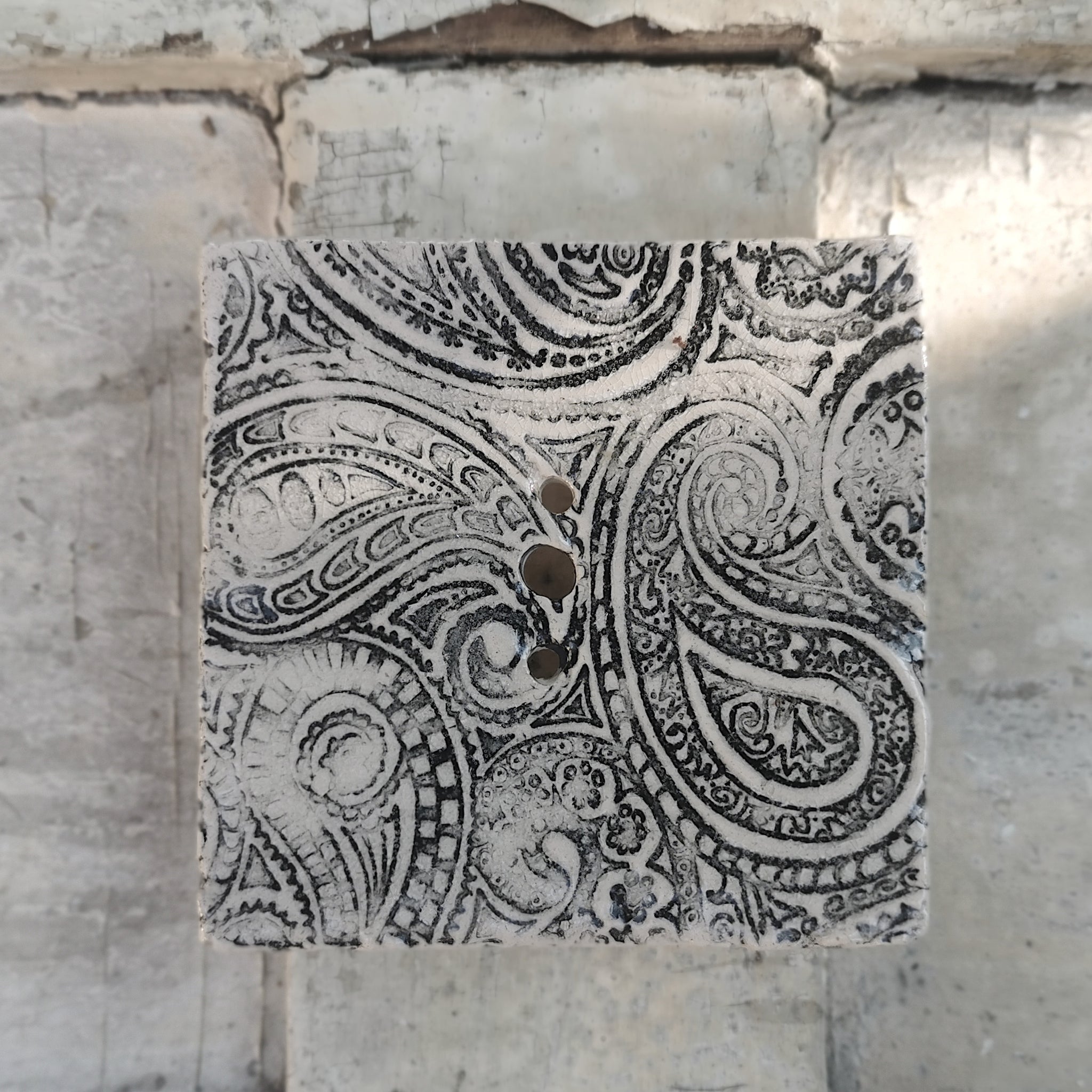 Rustic ceramic black - cream soap dish