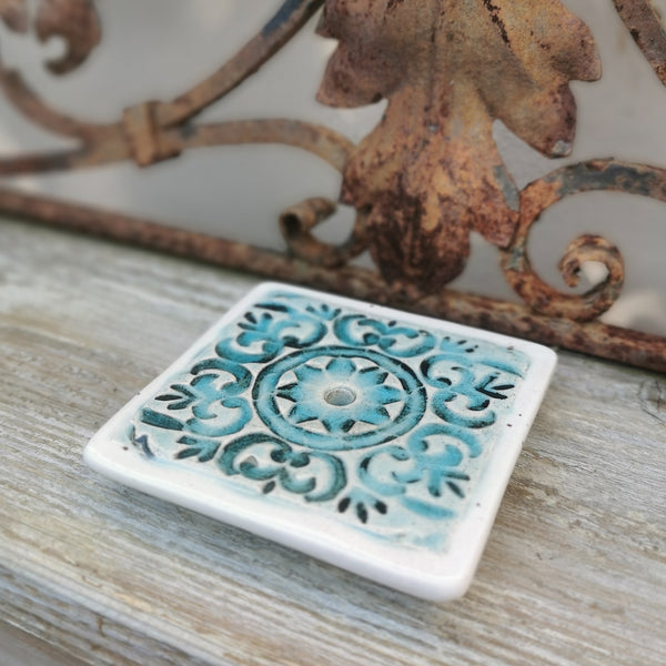 Handmade Ceramic Soap Dish with Turquoise Pattern – Mediterranean Style Bathroom Decor