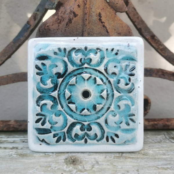 Handmade Ceramic Soap Dish with Turquoise Pattern – Mediterranean Style Bathroom Decor