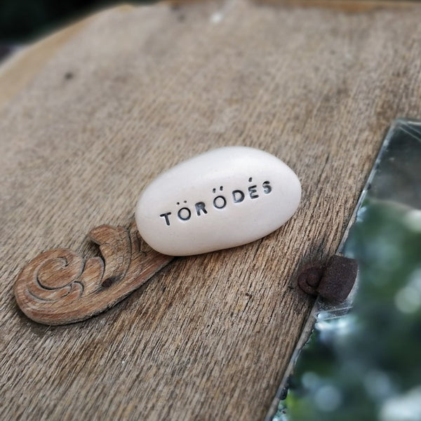 TÖRŐDÉS - Gift ceramic inspiration Magic Stone