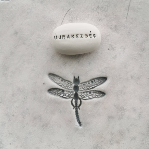 ÚJRAKEZDÉS - Words of affirmation on ceramic pebbles