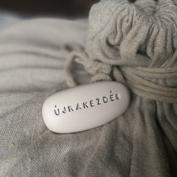 ÚJRAKEZDÉS - Words of affirmation on ceramic pebbles