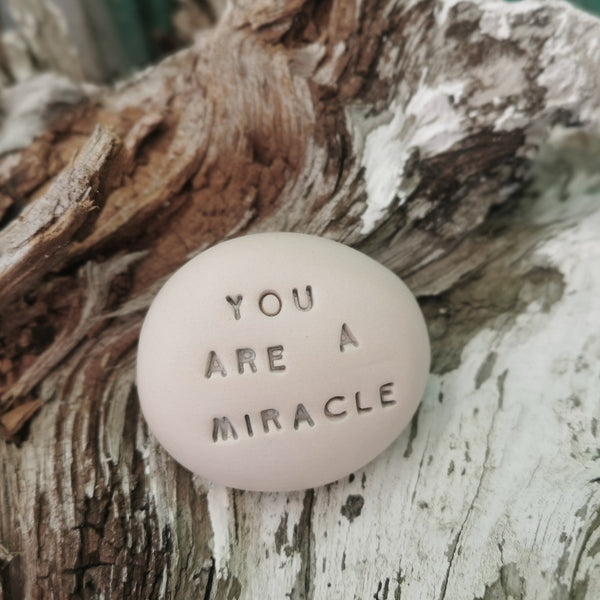 YOU ARE A MIRACLE - Inspiráció, kézzel készített szerelmi ajándék