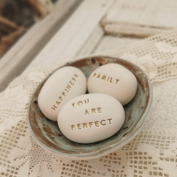 YOU ARE PERFECT - Ajándék feliratos kavics