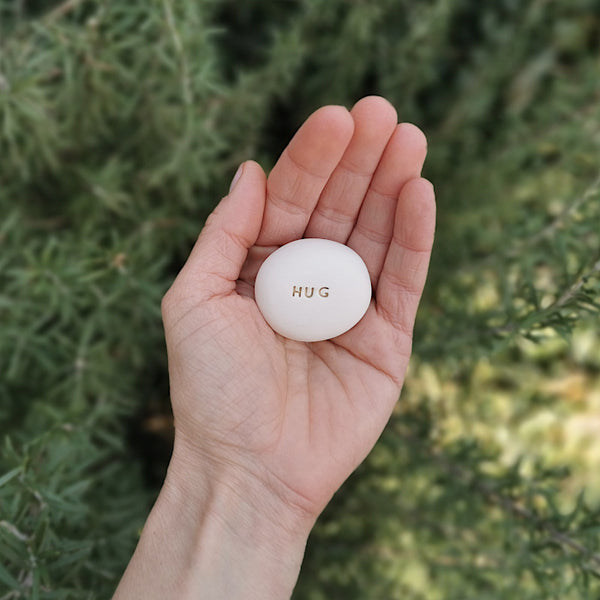 HUG - Motivational pocket pebble